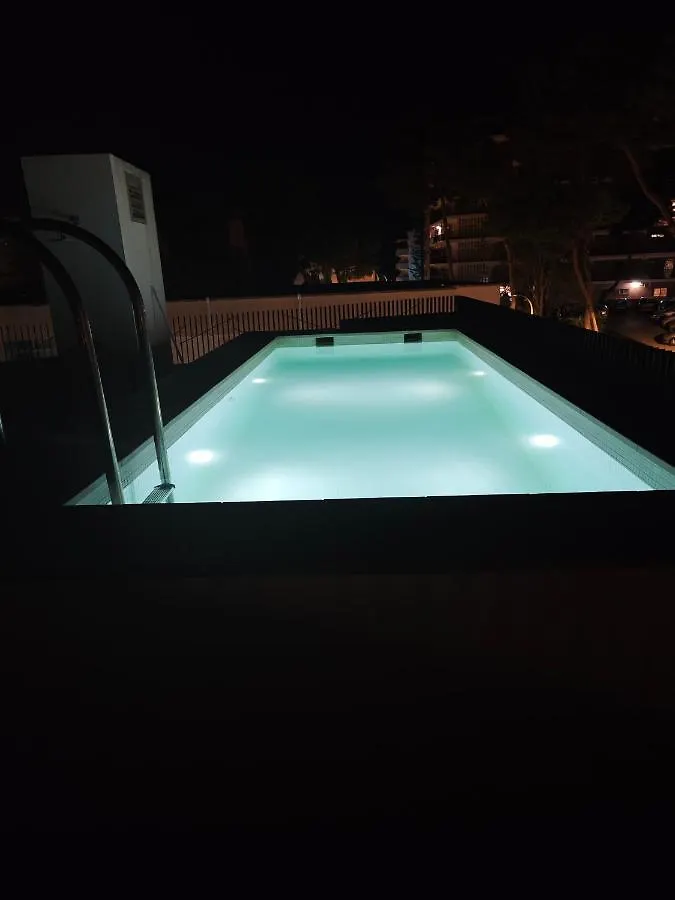 Centrico Apartamento Nogalera 토레몰리노스